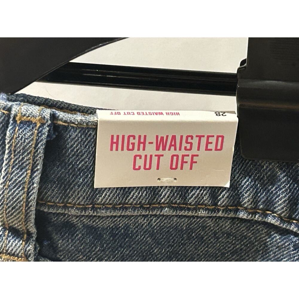 NWT Pink Victoria's Secret High Waisted Cut-Off Denim Shorts size 28 - Picture 3 of 7